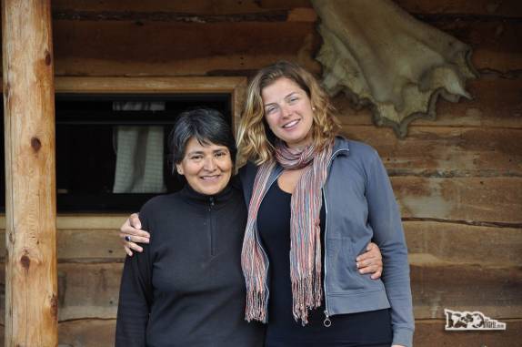 Despedida da Fili, proprietária da nossa casa em Villa O'Higgins, o Hostel Rio Mosco (sul do Chile)